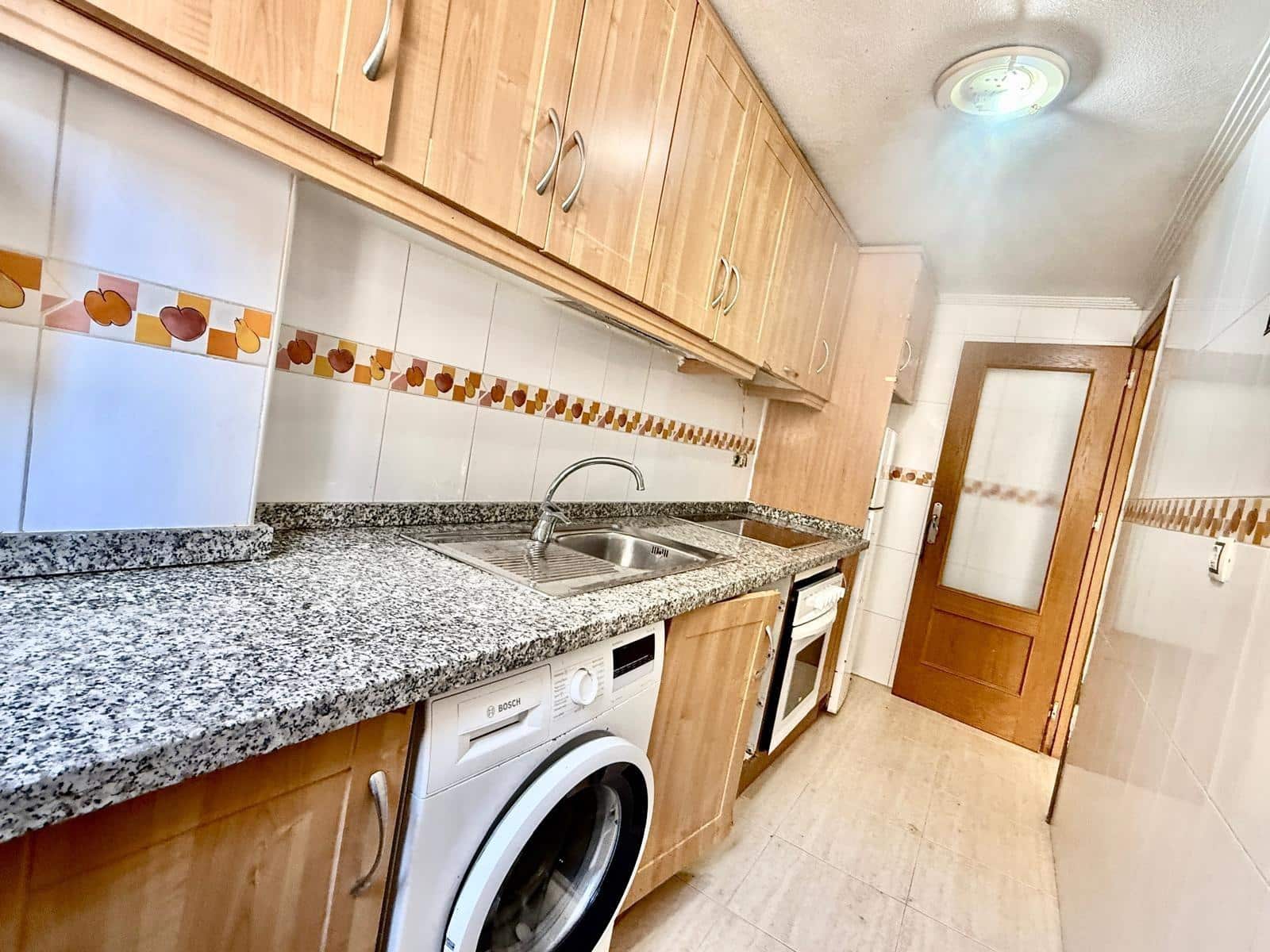 Piso de 2 habitaciones en Torrevieja en venta con garaje - 114.990 € (Ref: 9456199)