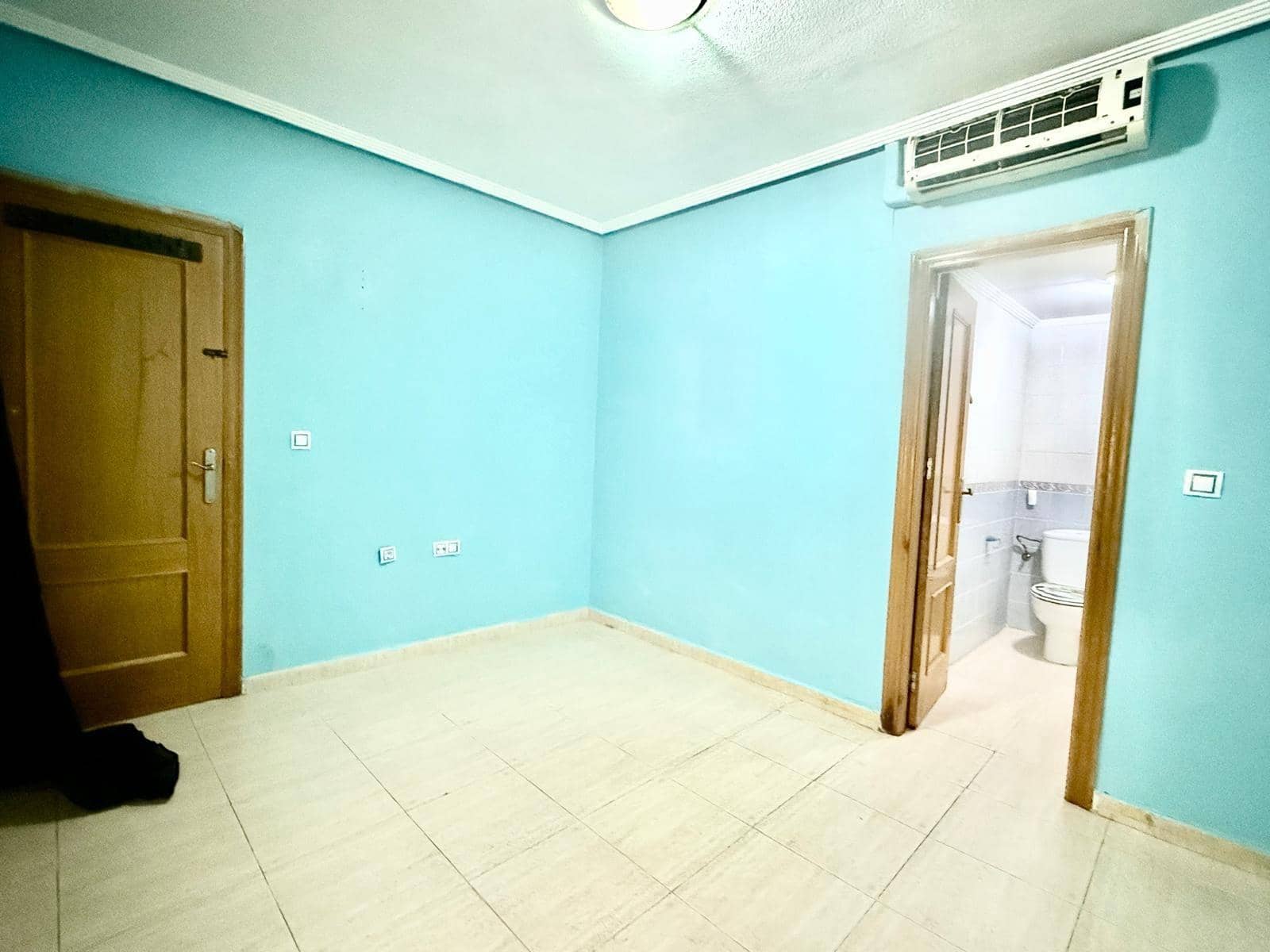 Piso de 2 habitaciones en Torrevieja en venta con garaje - 114.990 € (Ref: 9456199)