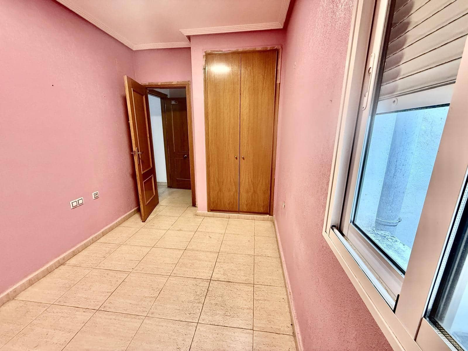 Piso de 2 habitaciones en Torrevieja en venta con garaje - 114.990 € (Ref: 9456199)