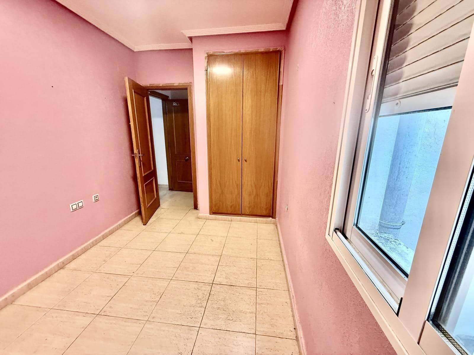 Piso de 2 habitaciones en Torrevieja en venta con garaje - 114.990 € (Ref: 9456199)