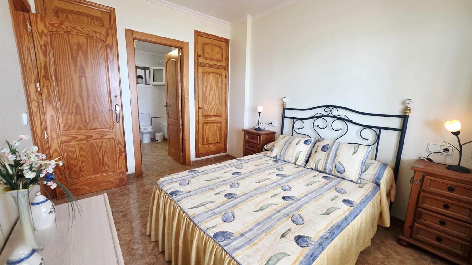 3 makuuhuone Asunto myytävänä paikassa Torrevieja mukana 
autotalli - 365 000 € (Ref: 9586412)