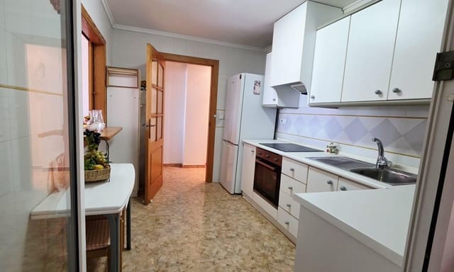 3 sovrum Lägenhet till salu i Torrevieja med garage - 365 000 € (Ref: 9586412)