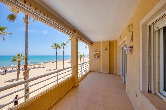 Piso de 3 habitaciones en Torrevieja en venta con garaje - 359.990 € (Ref: 9586412)