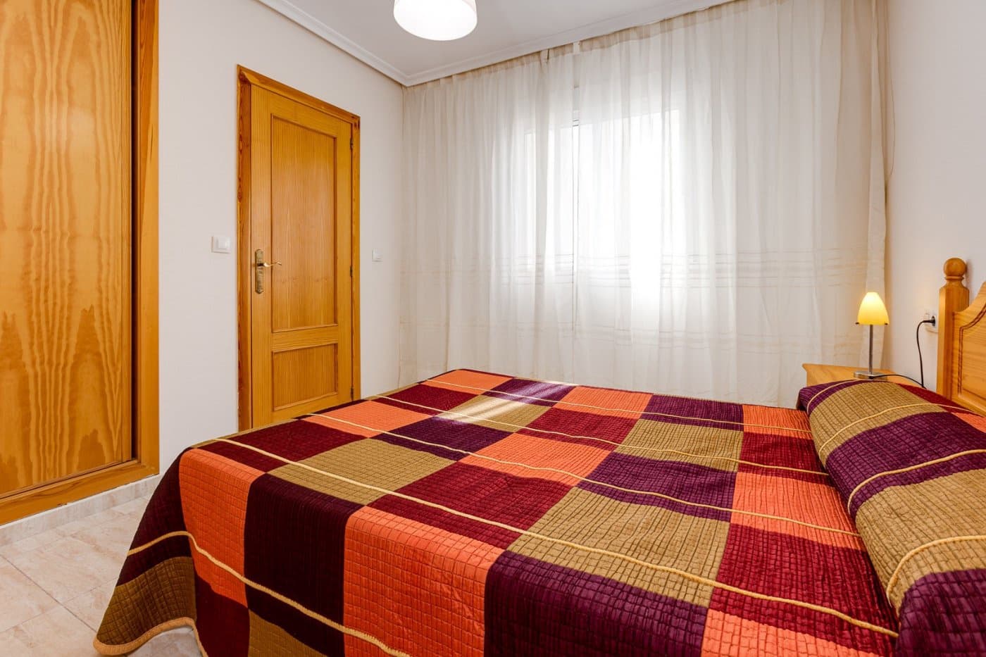 2 soveværelse Lejlighed til leje i Torrevieja - € 750 (Ref: 9604931)