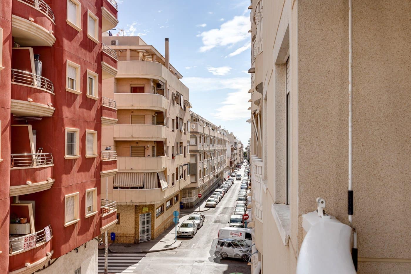 2 soveværelse Lejlighed til leje i Torrevieja - € 750 (Ref: 9604931)
