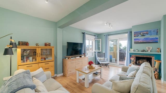 3 soveværelse Villa til salg i Las Filipinas med swimmingpool - € 427.000 (Ref: 9611489)