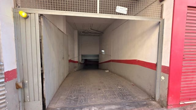 Garage for sale in Parque de las Naciones, Torrevieja - € 19,990 (Ref: 9615380)