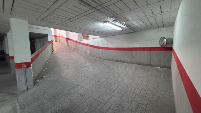 Garage till salu i Parque de las Naciones, Torrevieja - 19 990 € (Ref: 9615380)