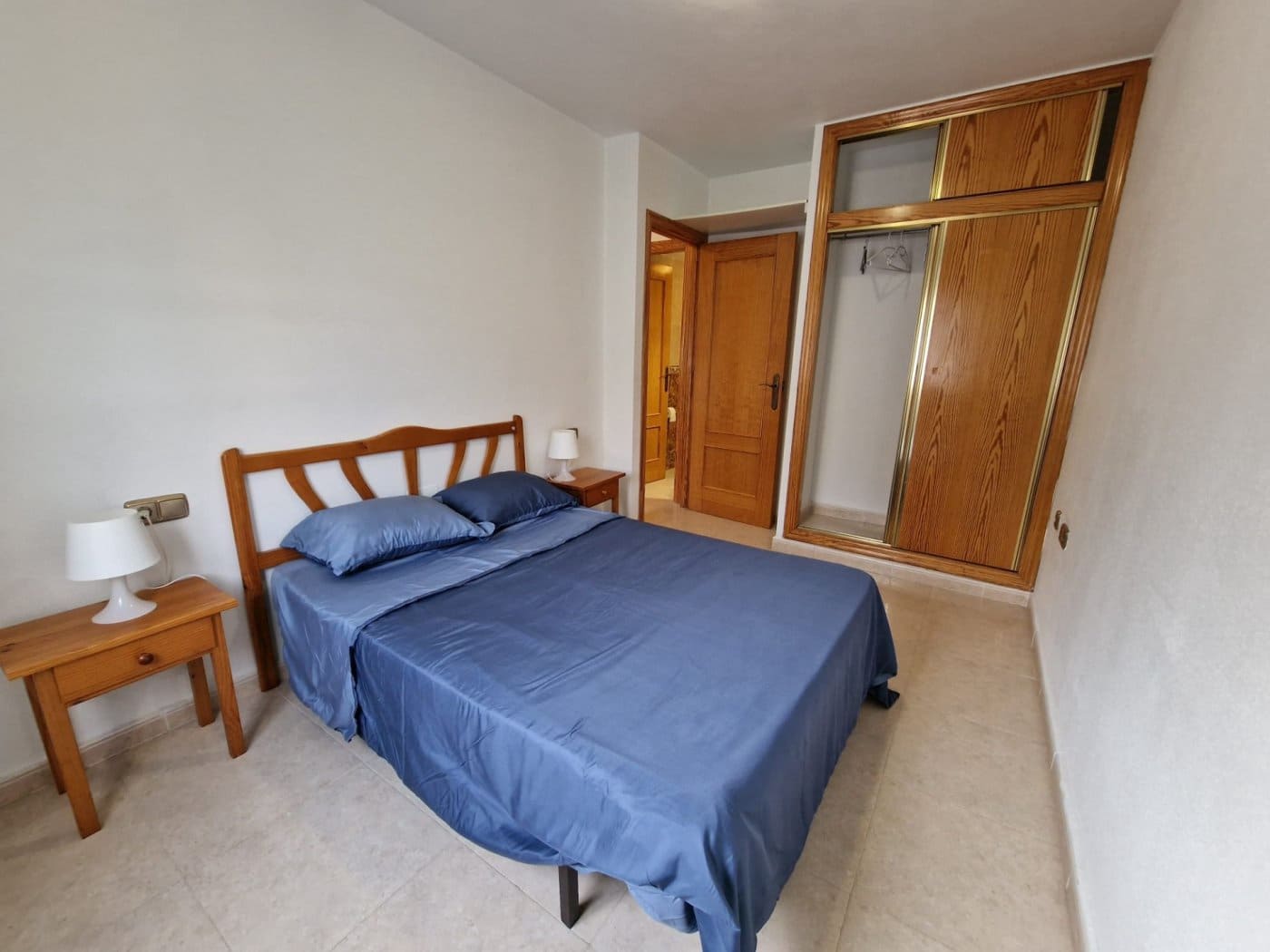 Appartement de 2 chambres à louer à Torrevieja - 620 € (Ref: 9615381)