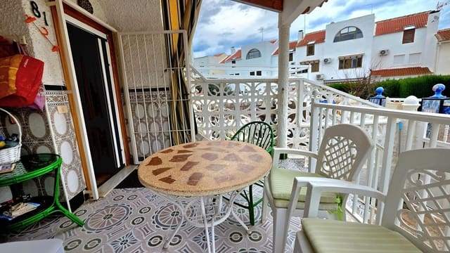 2 bedroom Bungalow for sale in Torrevieja with pool - € 137,527 (Ref: 9615383)