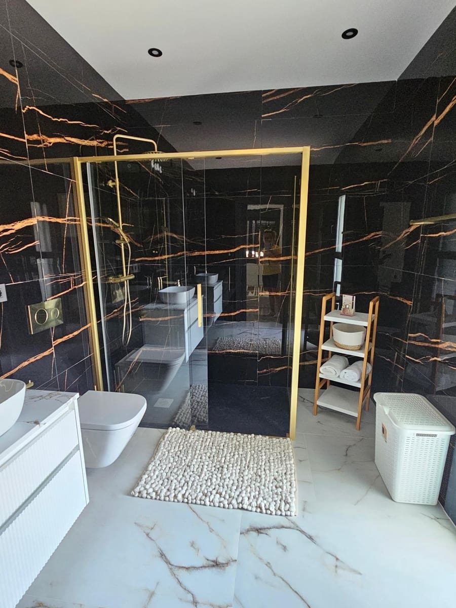 4 bedroom Villa for sale in Rojales with pool - € 1,300,000 (Ref: 9619179)