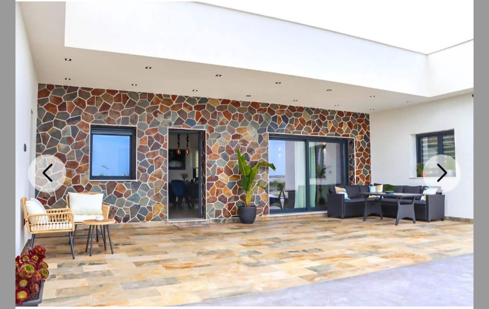 4 bedroom Villa for sale in Rojales with pool - € 1,300,000 (Ref: 9619179)