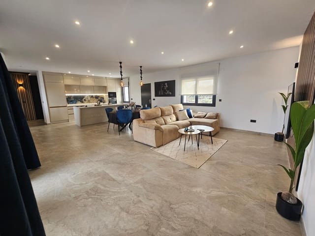 4 soveværelse Villa til salg i Rojales med swimmingpool - € 1.300.000 (Ref: 9619179)