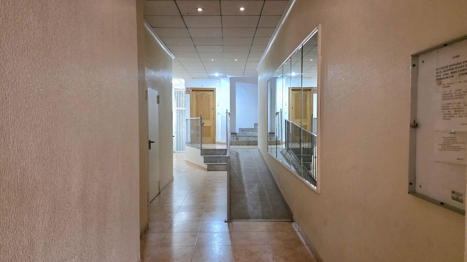 2 bedroom Flat for sale in Torrevieja with garage - € 139,999 (Ref: 9651891)