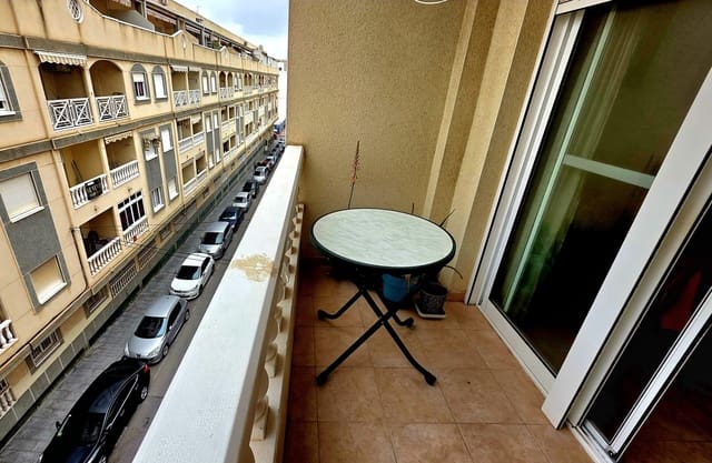 Piso de 2 habitaciones en Centro - Muelle Pesquero, Torrevieja en venta con garaje - 139.999 € (Ref: 9651891)