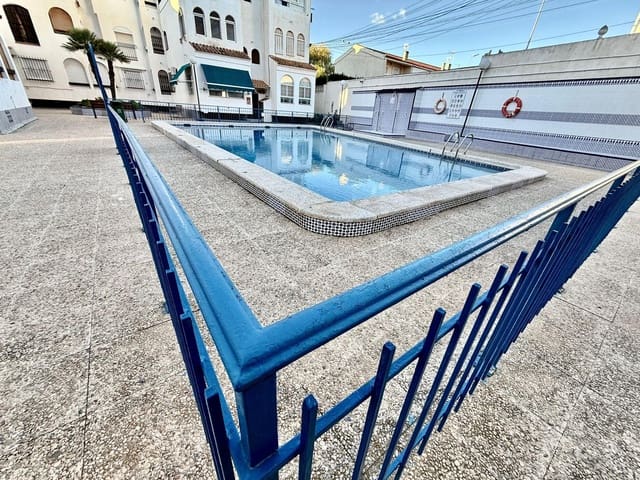 1 sypialnia Apartament na sprzedaż w Playa de los Náufragos, Torrevieja z basenem - 95 000 € (Ref: 9670592)