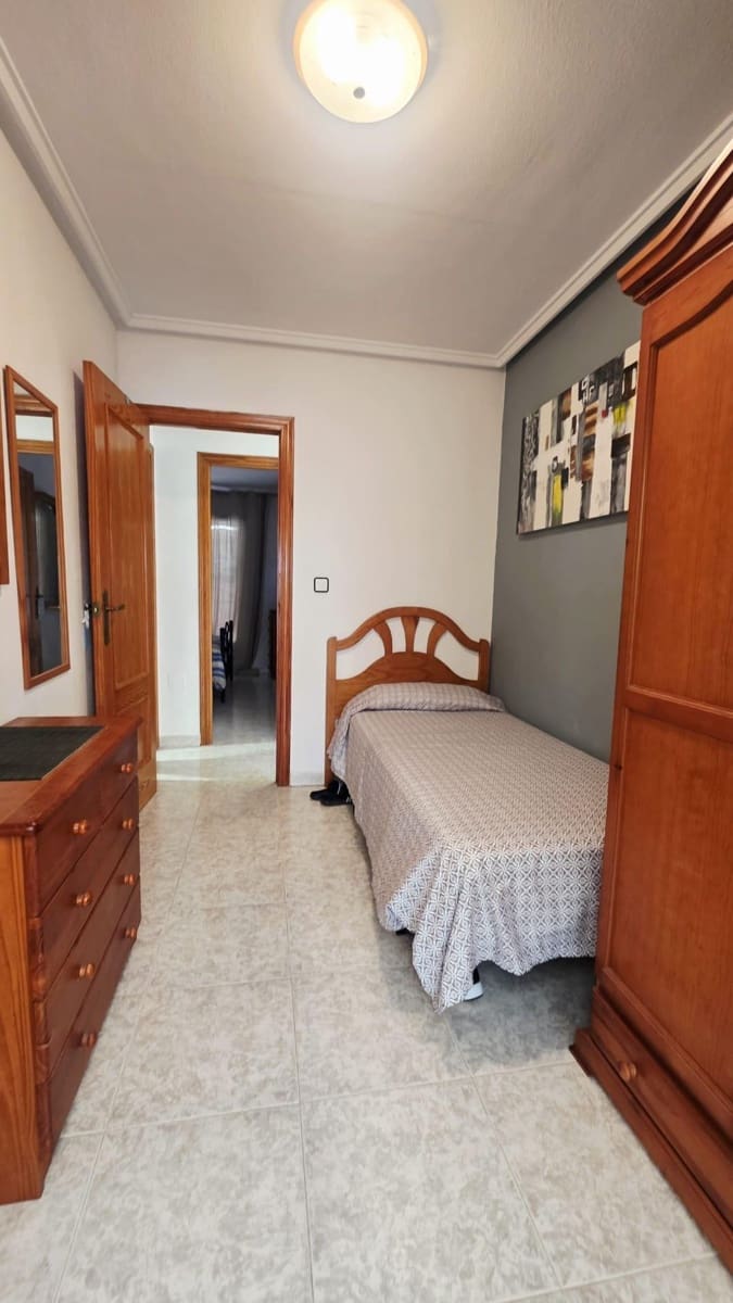 Bungalow de 2 habitaciones en Torrevieja en venta con piscina garaje - 157.990 € (Ref: 9677425)