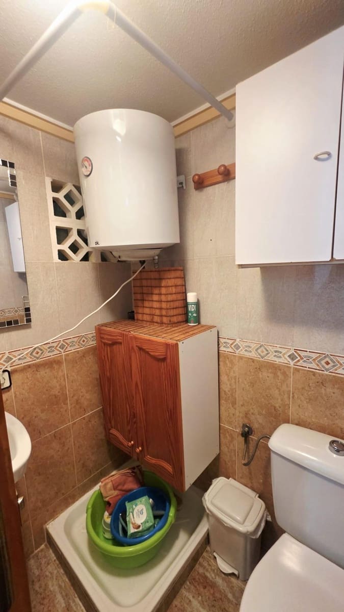 2 soverom Rekkehus til salgs i Torrevieja med svømmebasseng garasje - € 157 990 (Ref: 9677426)