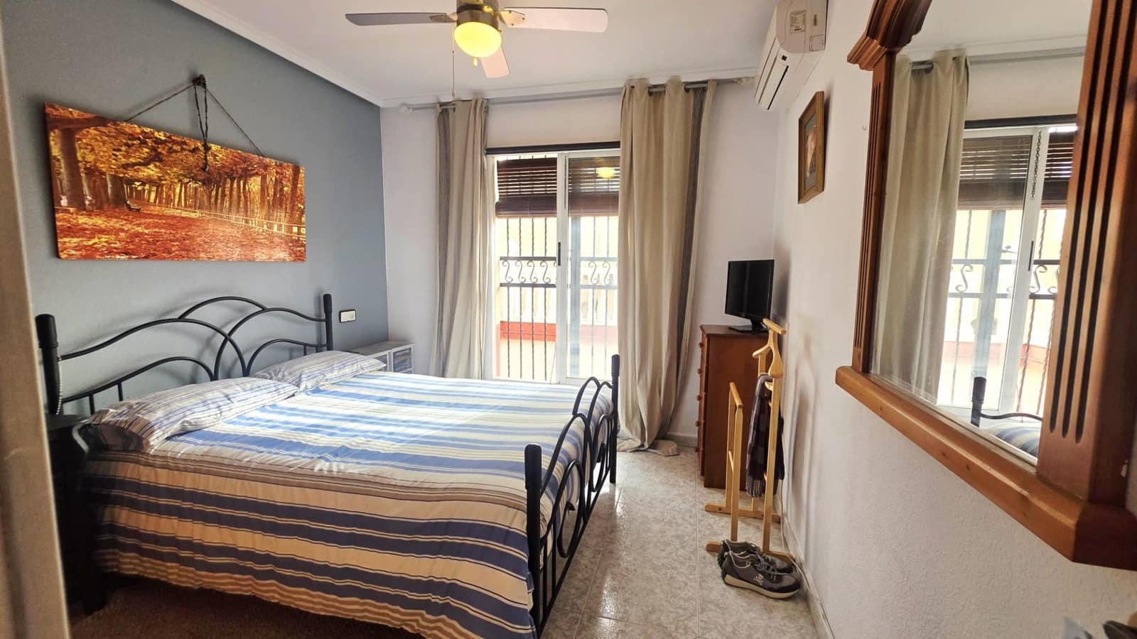 2 soverom Rekkehus til salgs i Torrevieja med svømmebasseng garasje - € 157 990 (Ref: 9677426)