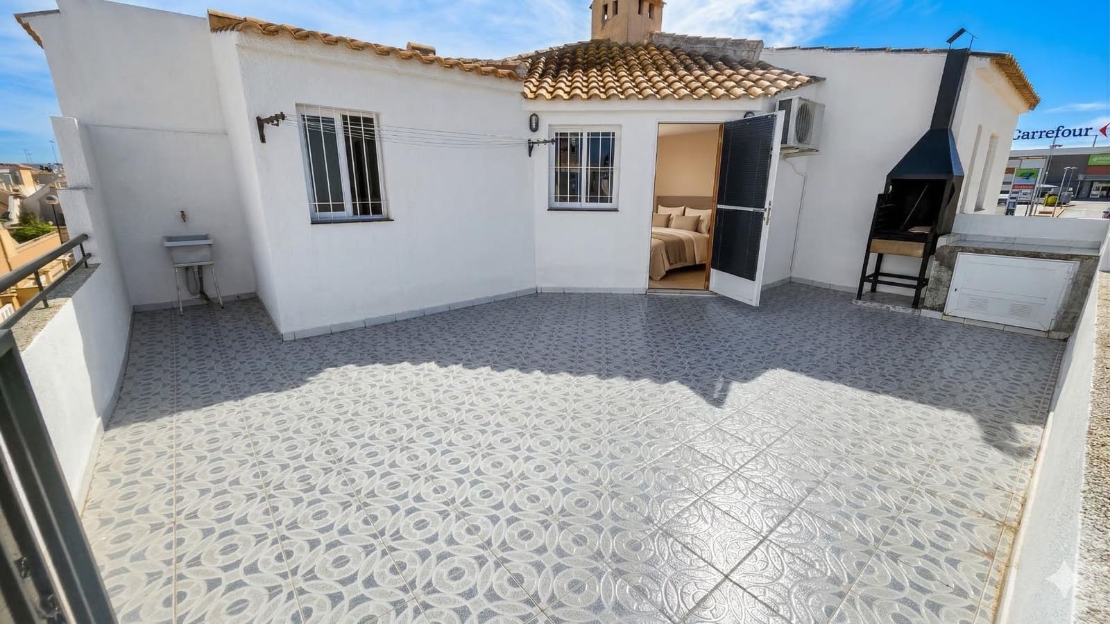 3 bedroom Bungalow for sale in Torrevieja with pool - € 180,000 (Ref: 9695285)