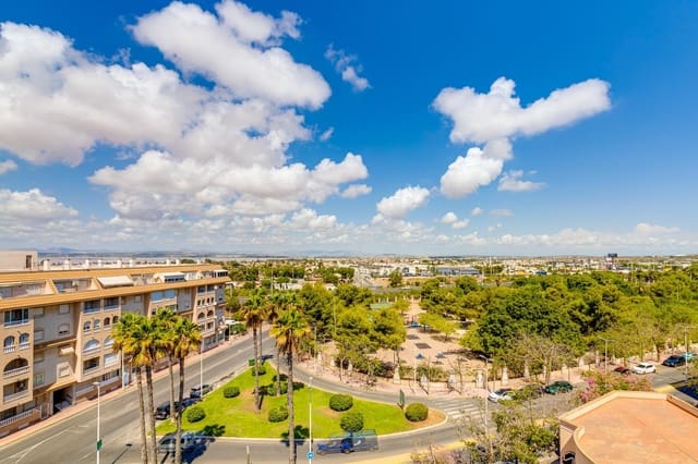 Garage til salg i Centro, Torrevieja - € 18.500 (Ref: 9721647)