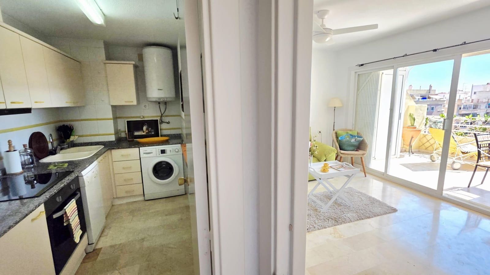 Ático de 2 habitaciones en Torrevieja en venta con garaje - 229.957 € (Ref: 9726611)