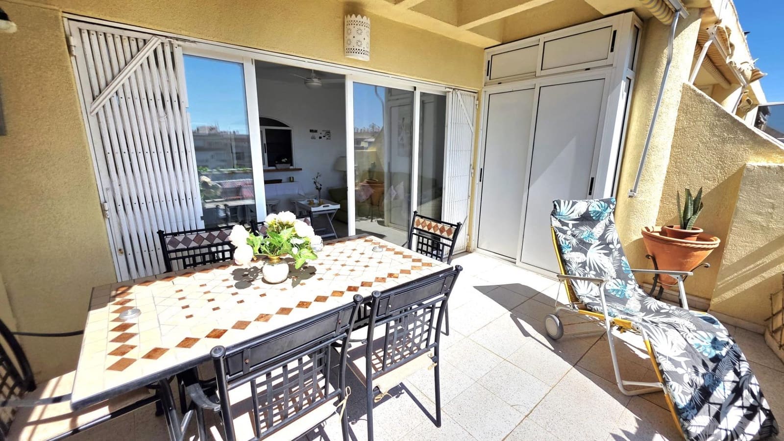 Ático de 2 habitaciones en Torrevieja en venta con garaje - 229.957 € (Ref: 9726611)