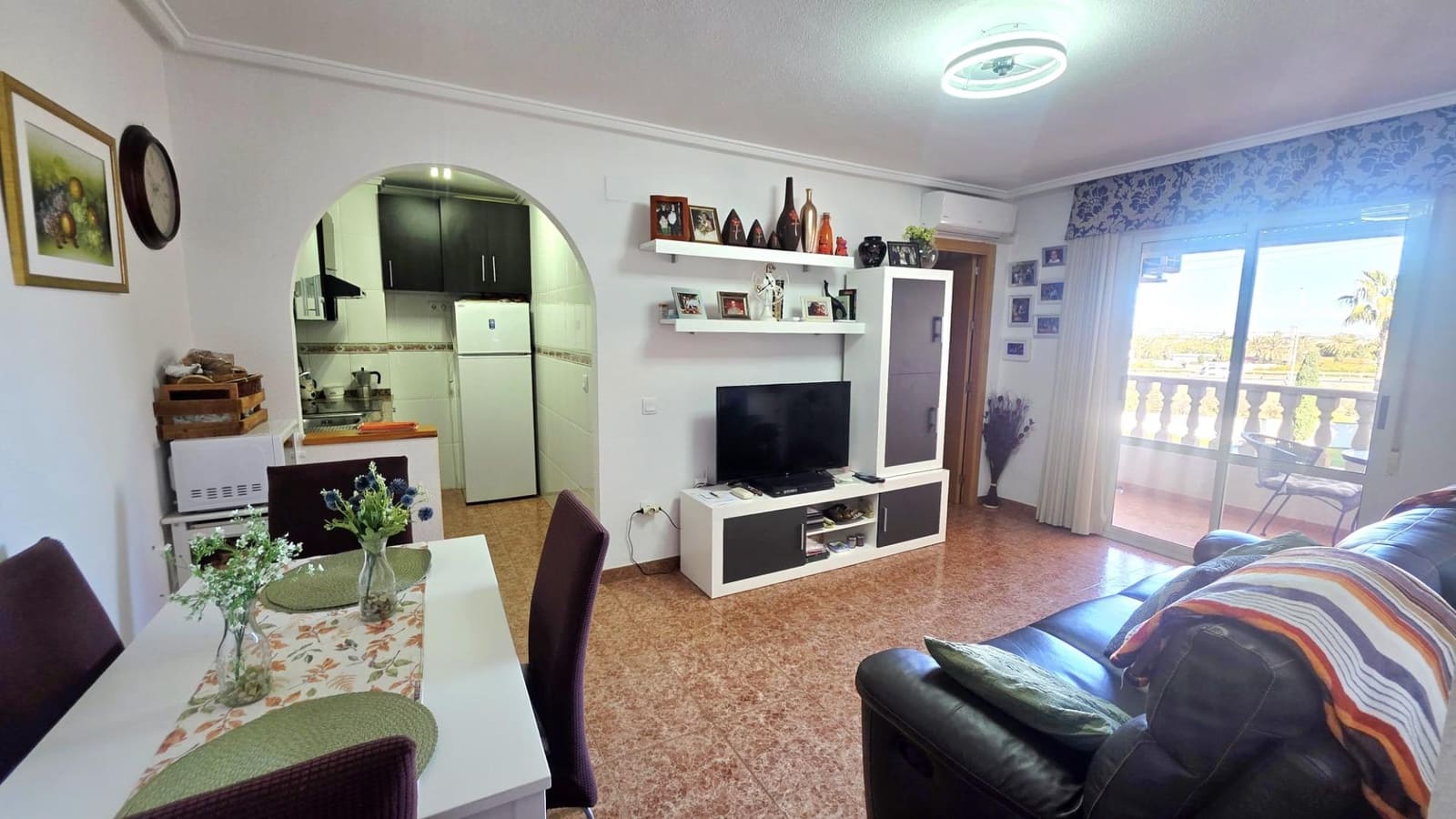 3 soverom Leilighet til salgs i Torrevieja med svømmebasseng - € 139 990 (Ref: 9738502)