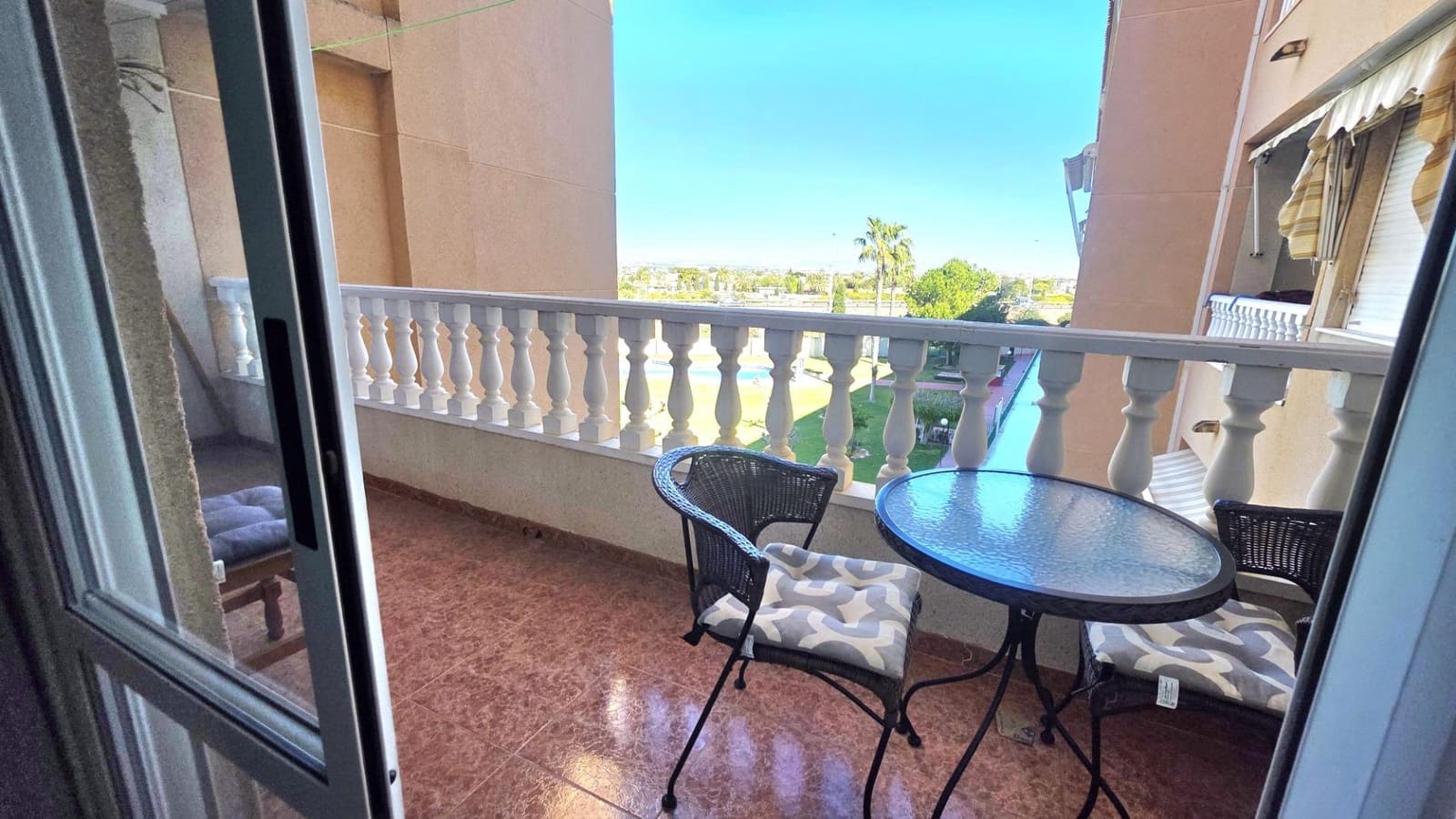 3 soverom Leilighet til salgs i Torrevieja med svømmebasseng - € 139 990 (Ref: 9738502)