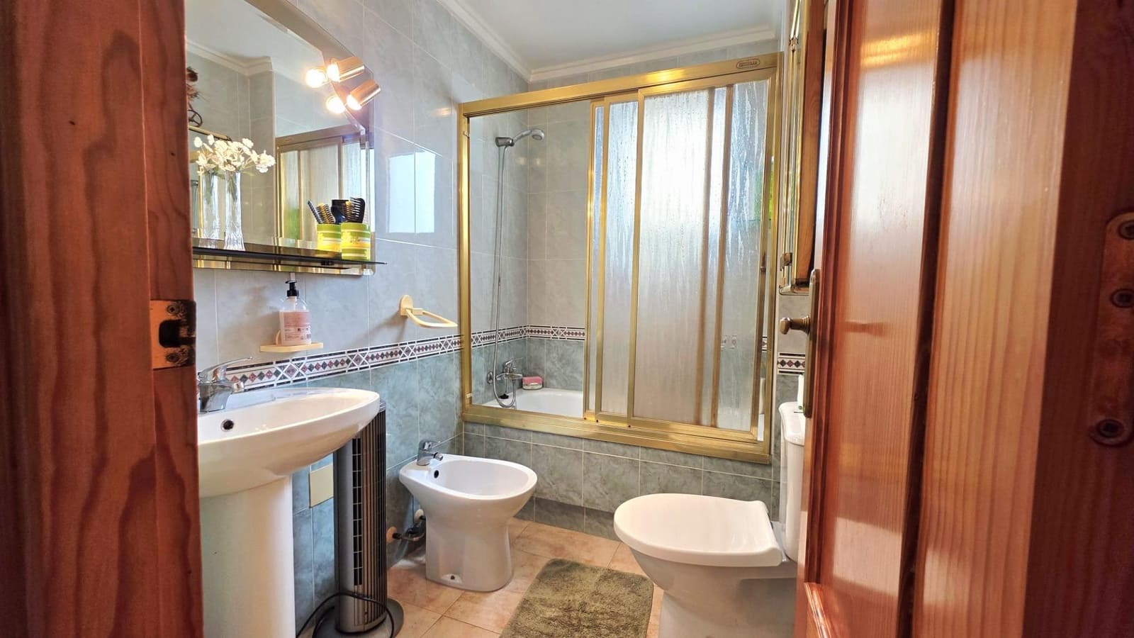 2 soveværelse Lejlighed til salg i Torrevieja med swimmingpool - € 129.990 (Ref: 9755612)