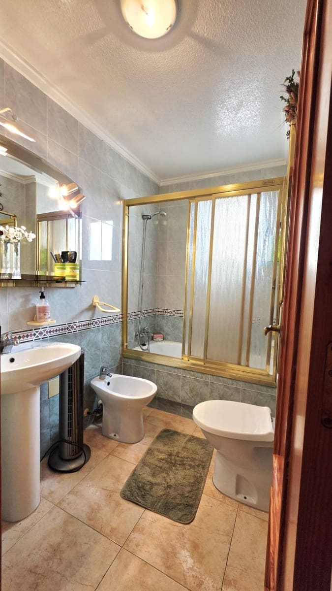 2 sypialnia Apartament na sprzedaż w Torrevieja z basenem - 129 990 € (Ref: 9755613)