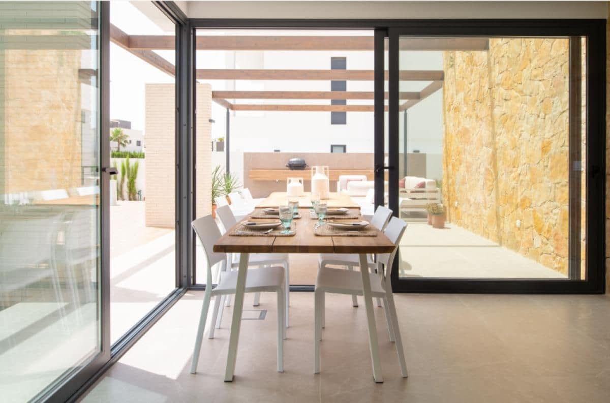 4 bedroom Villa for sale in Pilar de la Horadada with pool garage - € 1,160,000 (Ref: 9780844)