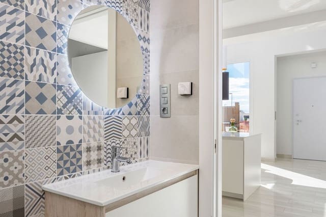 3 quarto Moradia para venda em Los Montesinos com piscina - 485 000 € (Ref: 9780900)