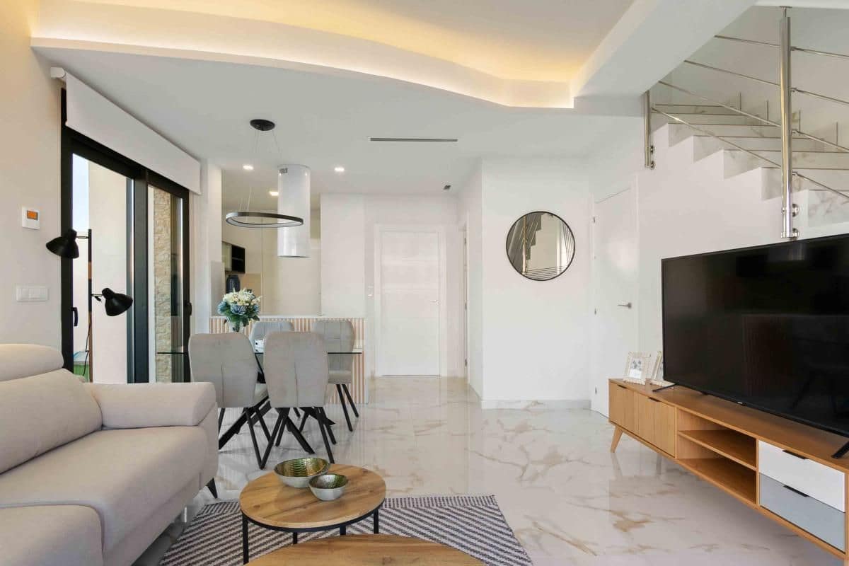 3 makuuhuone Huvila myytävänä paikassa Los Montesinos mukana uima-altaan - 499 000 € (Ref: 9780959)