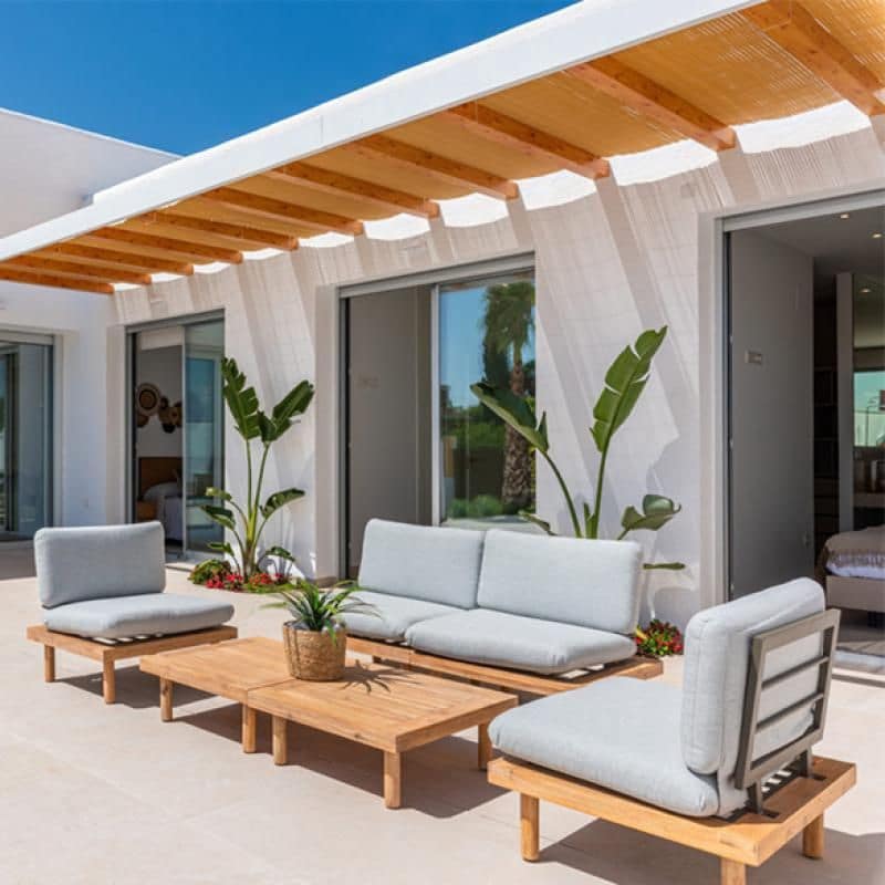 3 bedroom Villa for sale in Benijofar with pool - € 459,900 (Ref: 9780971)