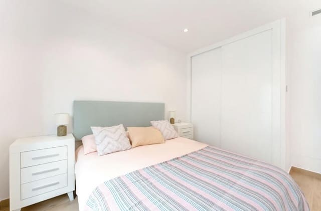 3 slaapkamer Rijtjeshuis te koop in Pilar de la Horadada met zwembad - € 425.000 (Ref: 9781004)