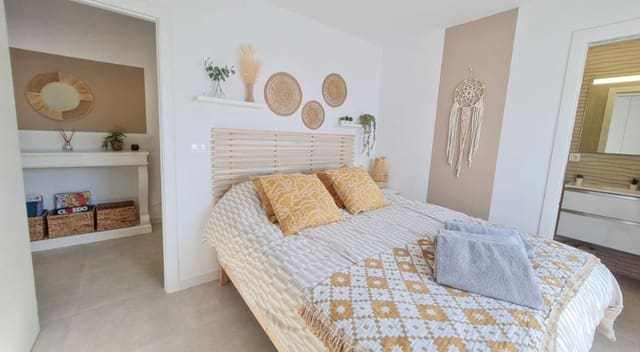 3 Zimmer Villa zu verkaufen in Lo Pagan, San Pedro del Pinatar mit Pool - 435.000 € (Ref: 9781036)