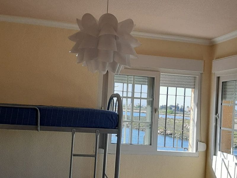 3 makuuhuone Huvila myytävänä paikassa La Manga del Mar Menor mukana uima-altaan 
autotalli - 780 000 € (Ref: 9781090)