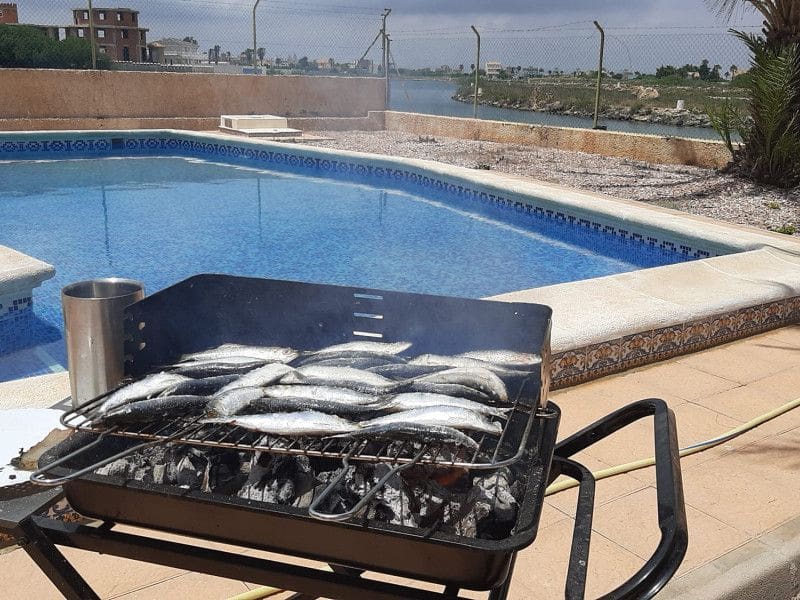 3 makuuhuone Huvila myytävänä paikassa La Manga del Mar Menor mukana uima-altaan 
autotalli - 780 000 € (Ref: 9781090)