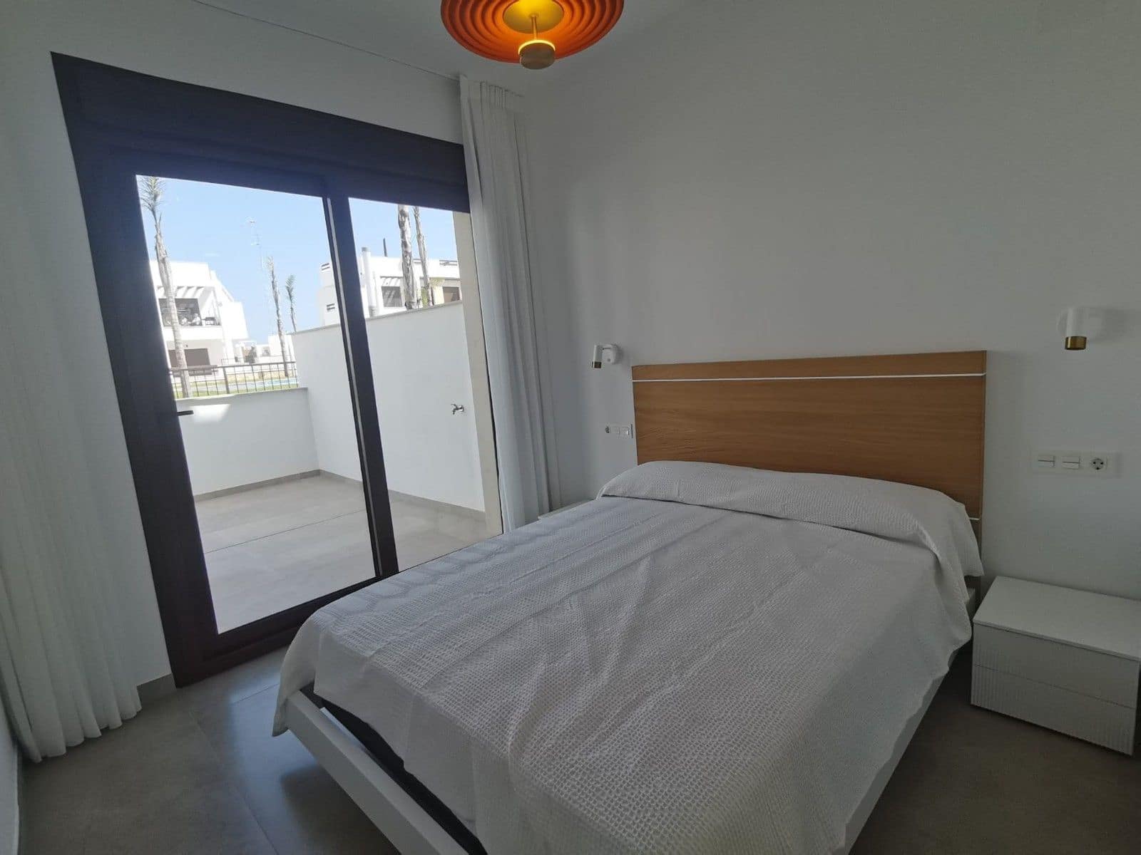 Bungalow de 2 habitaciones en Los Balcones en venta con piscina garaje - 265.000 € (Ref: 9811534)