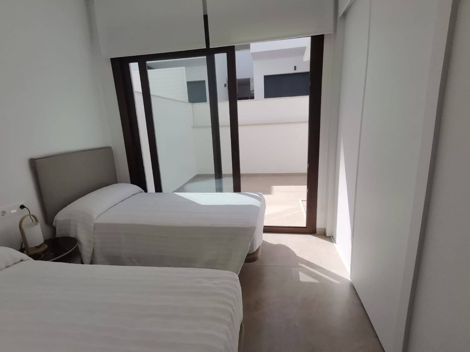 Bungalow de 2 habitaciones en Los Balcones en venta con piscina garaje - 265.000 € (Ref: 9811534)