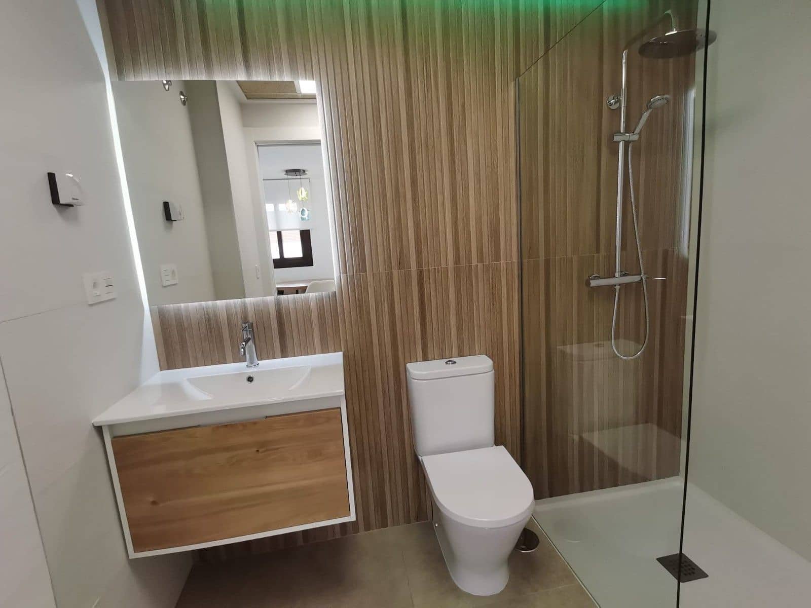 Bungalow de 2 habitaciones en Los Balcones en venta con piscina garaje - 265.000 € (Ref: 9811534)