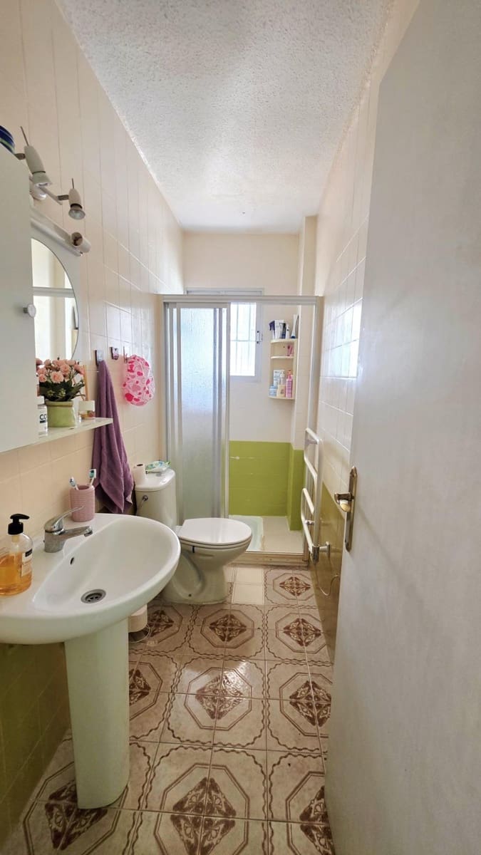 1 soveværelse Lejlighed til salg i Torrevieja - € 115.000 (Ref: 9825648)