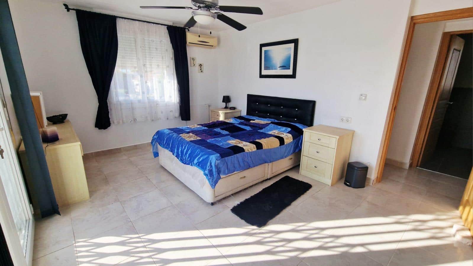 4 bedroom Villa for rent in Torrevieja with pool garage - € 2,500 (Ref: 9829047)