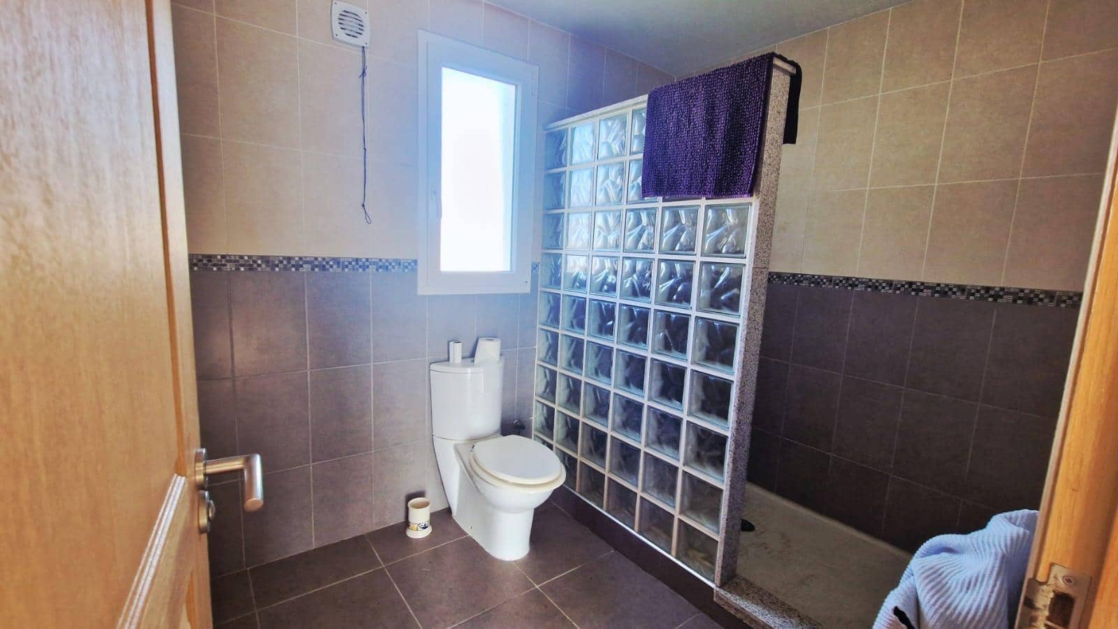 4 bedroom Villa for rent in Torrevieja with pool garage - € 2,500 (Ref: 9829047)