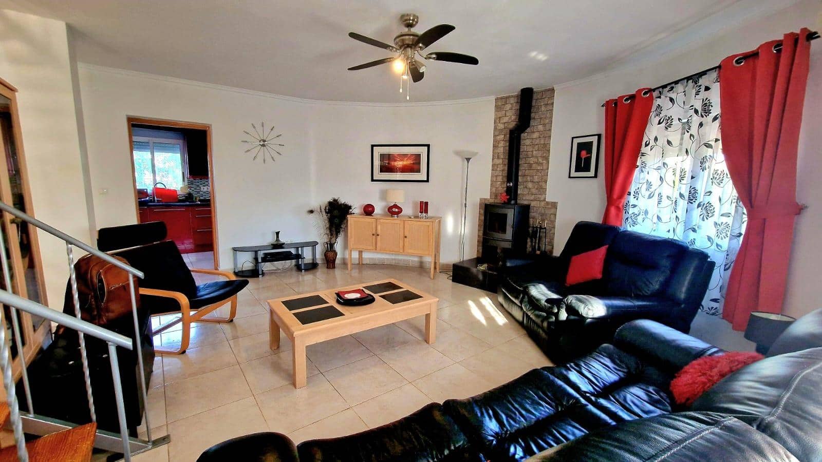4 bedroom Villa for rent in Torrevieja with pool garage - € 2,500 (Ref: 9829047)