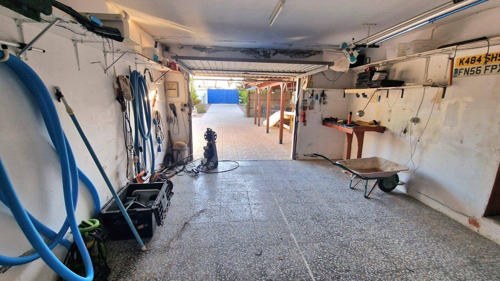 4 bedroom Villa for rent in Torrevieja with pool garage - € 2,500 (Ref: 9829047)