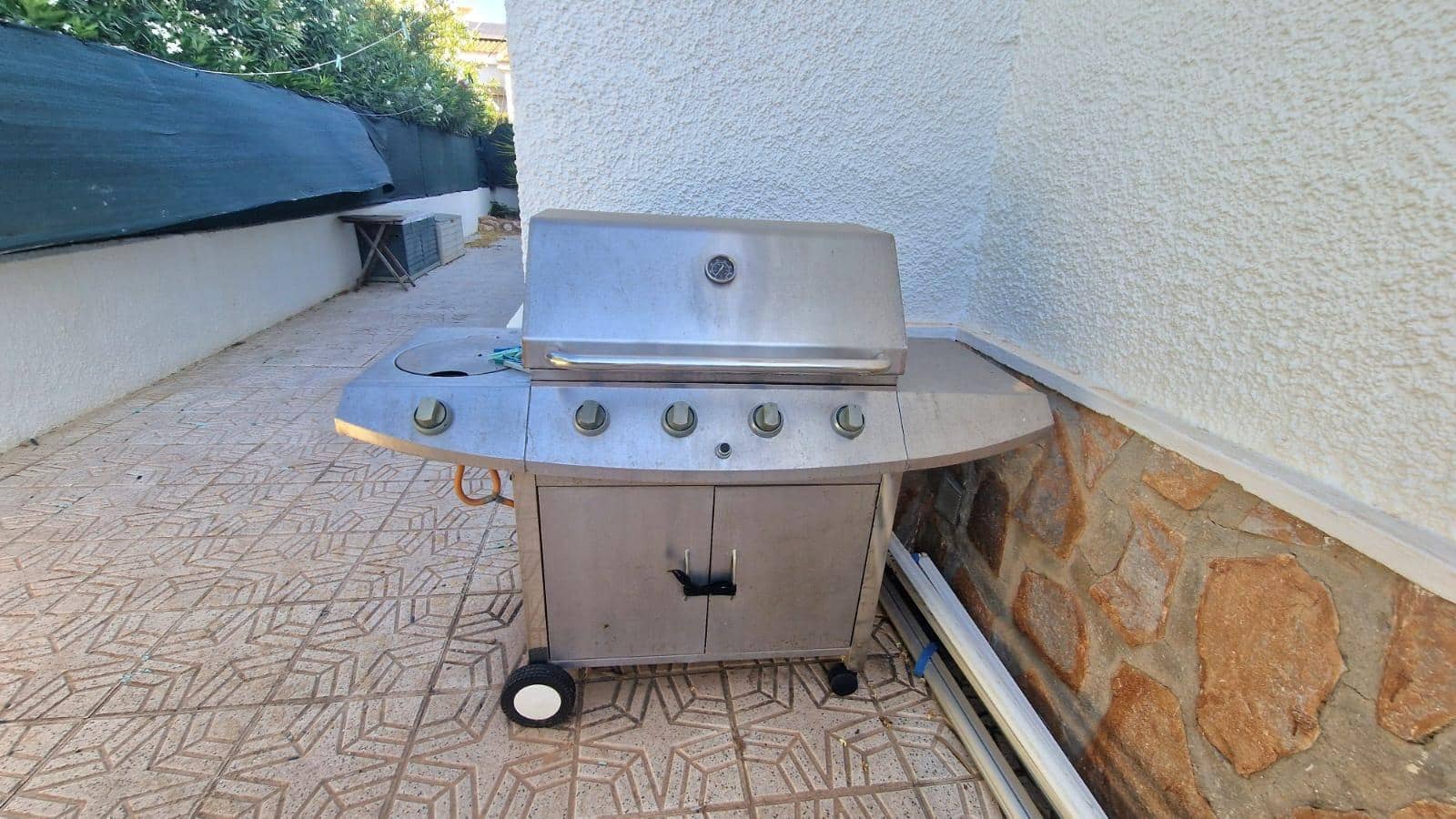 4 bedroom Villa for rent in Torrevieja with pool garage - € 2,500 (Ref: 9829047)