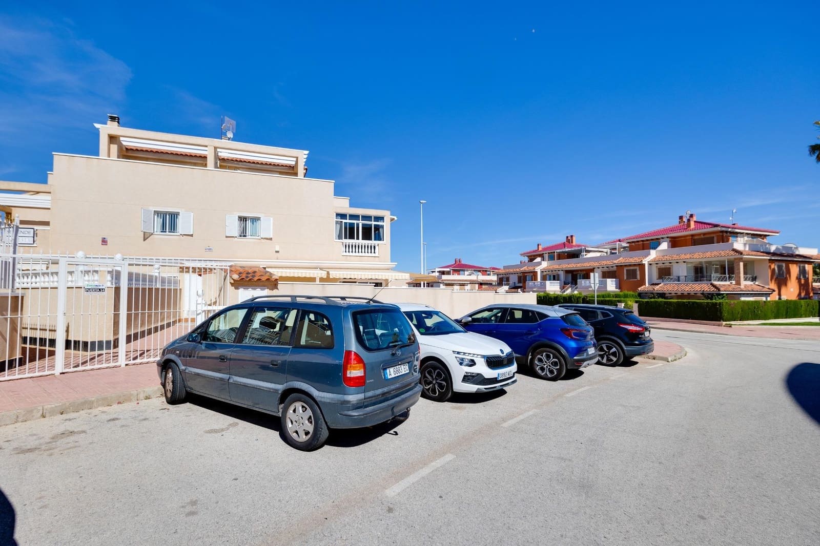 3 sovrum Bungalow till salu i Orihuela Costa med pool - 269 990 € (Ref: 9866962)