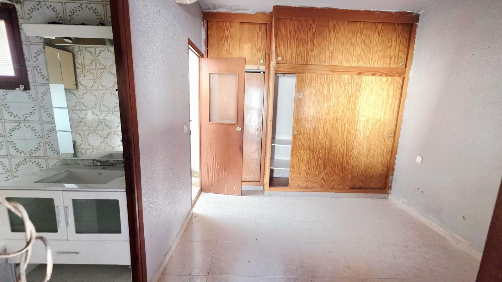 Bungalow de 1 habitación en Torrevieja en venta - 89.000 € (Ref: 9881904)